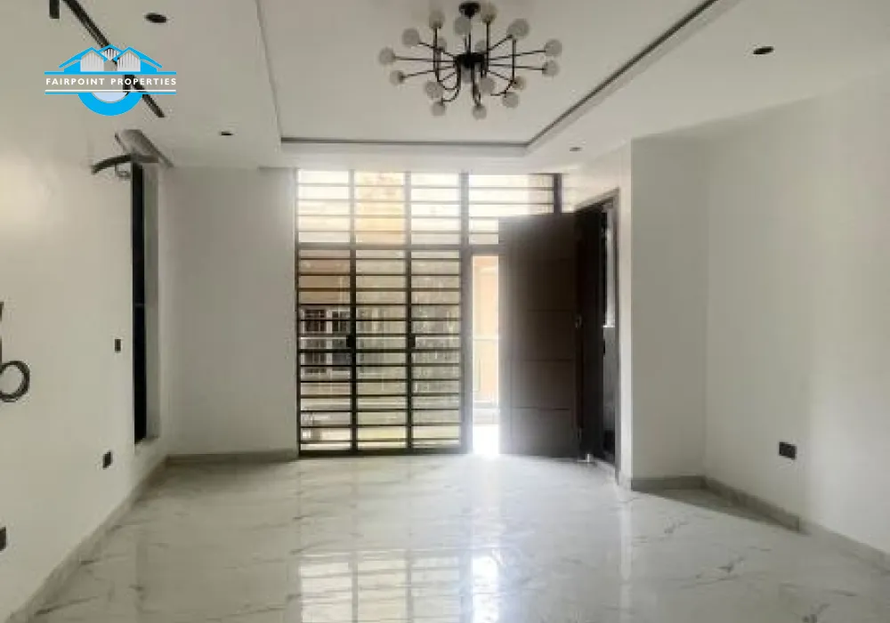 3 BEDROOM APARTMENT + ELEVATOR + SWIMMING POOL + GYM + AMPLE PARKING IN A WELL SECURED AND  CALM  ESTATE IN ONIRU - VICTORIA ISLAND  - LAGOS.