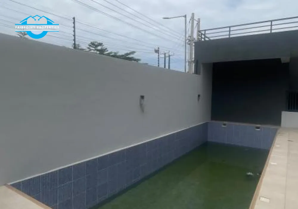 3 BEDROOM APARTMENT + ELEVATOR + SWIMMING POOL + GYM + AMPLE PARKING IN A WELL SECURED AND  CALM  ESTATE IN ONIRU - VICTORIA ISLAND  - LAGOS.
