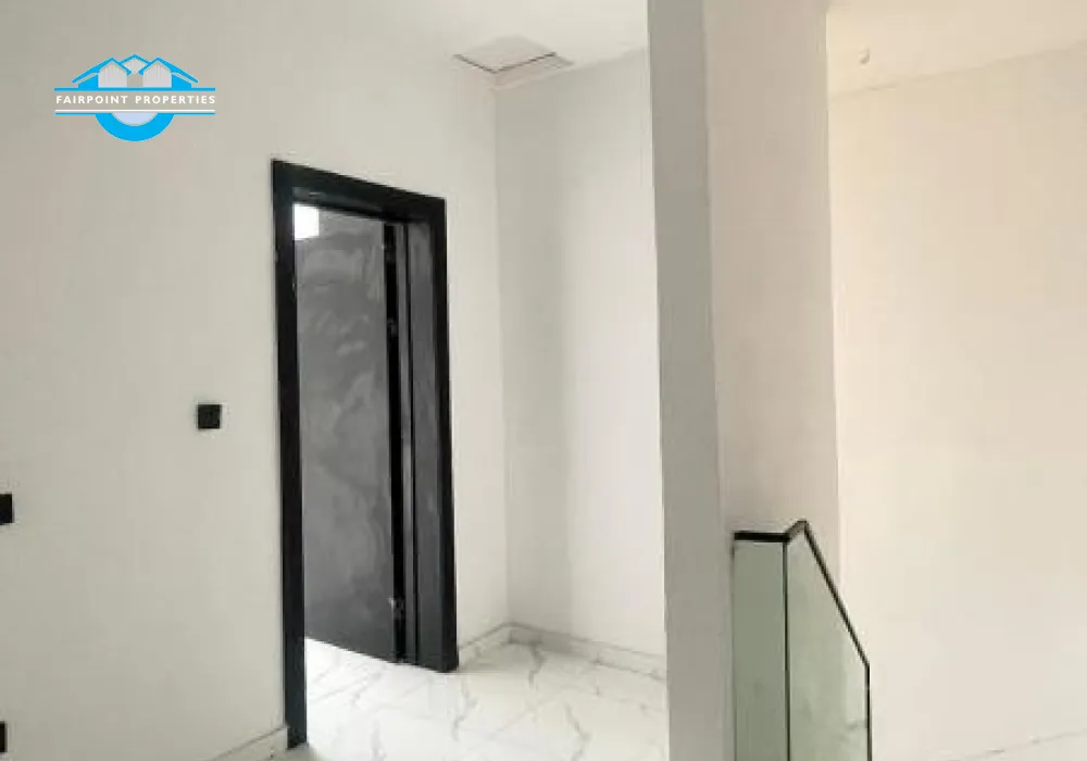 4 BEDROOM SEMI DETACHED DUPLEX FOR SALE