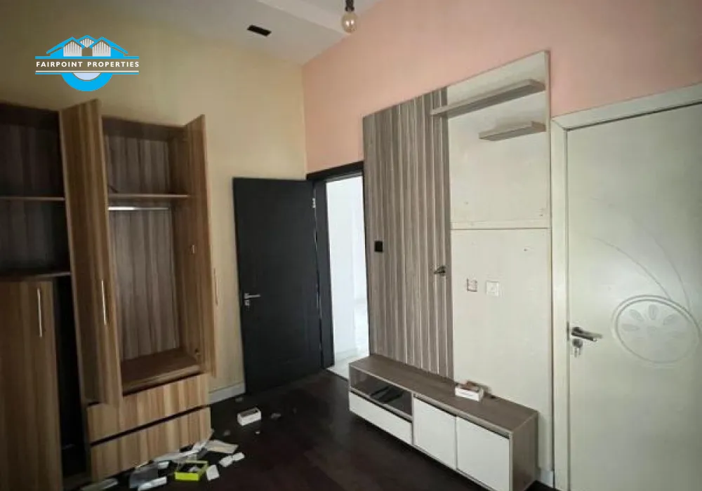 4 BEDROOM DETACHED DUPLEX FOR RENT