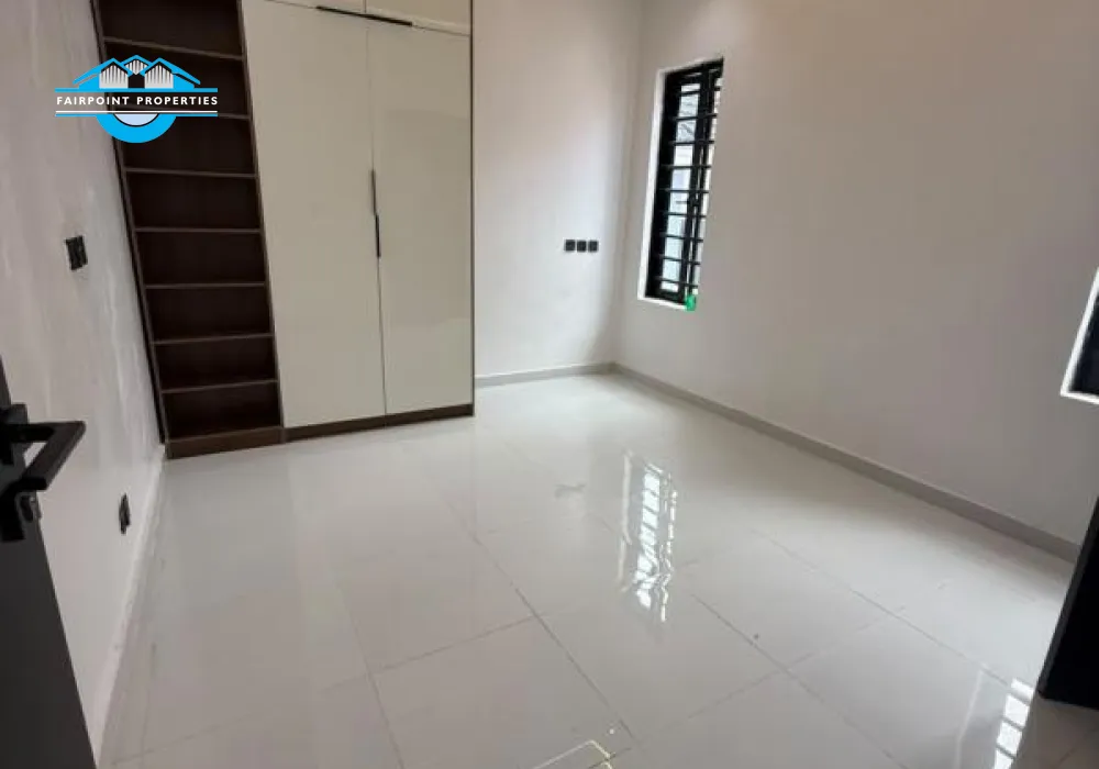 4 Bedroom Detached Duplex for Sale