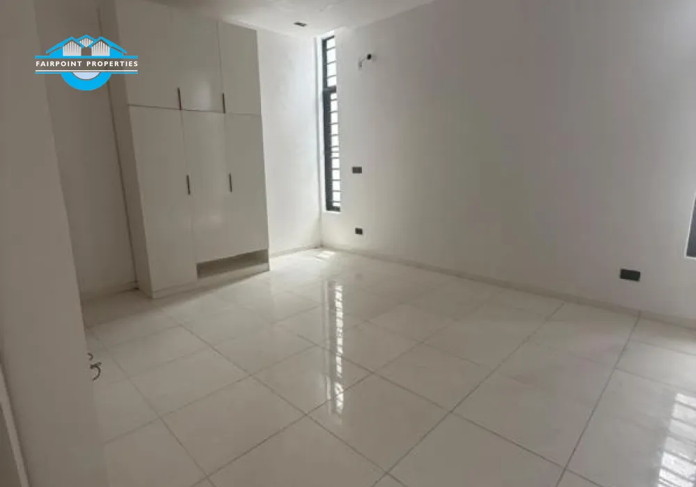 5 BEDROOM DETACHED DUPLEX FOR SALE