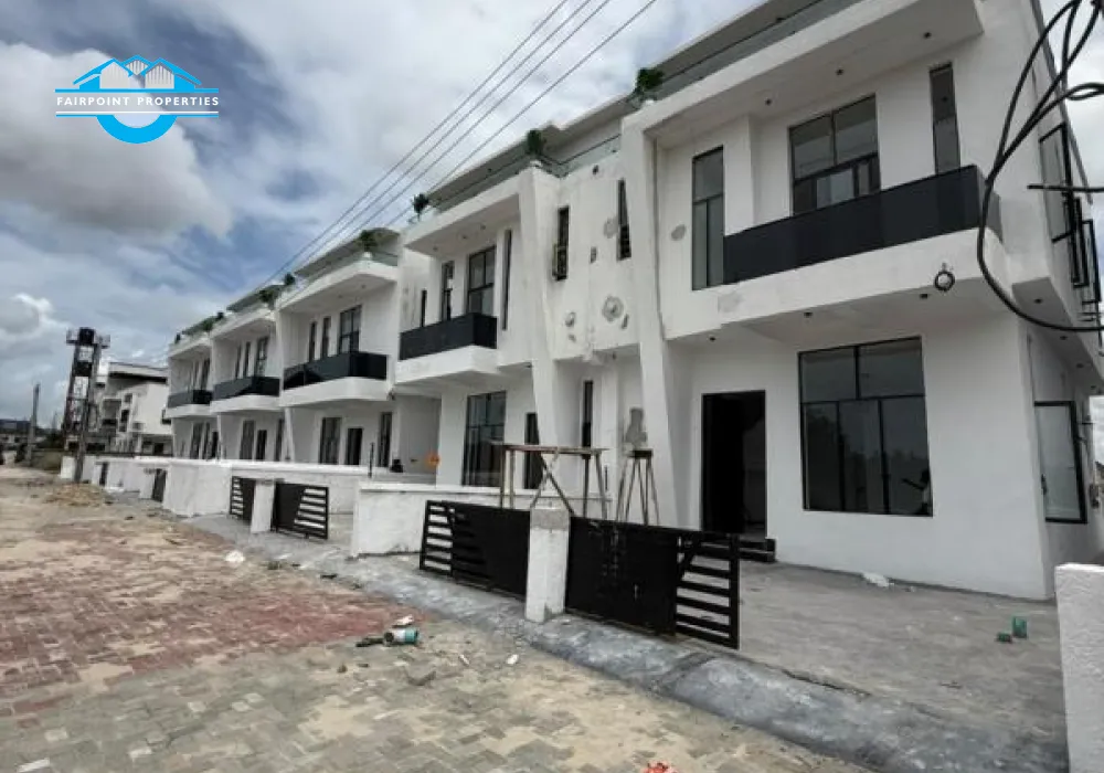 4 BEDROOM DETACHED DUPLEX FOR SALE
