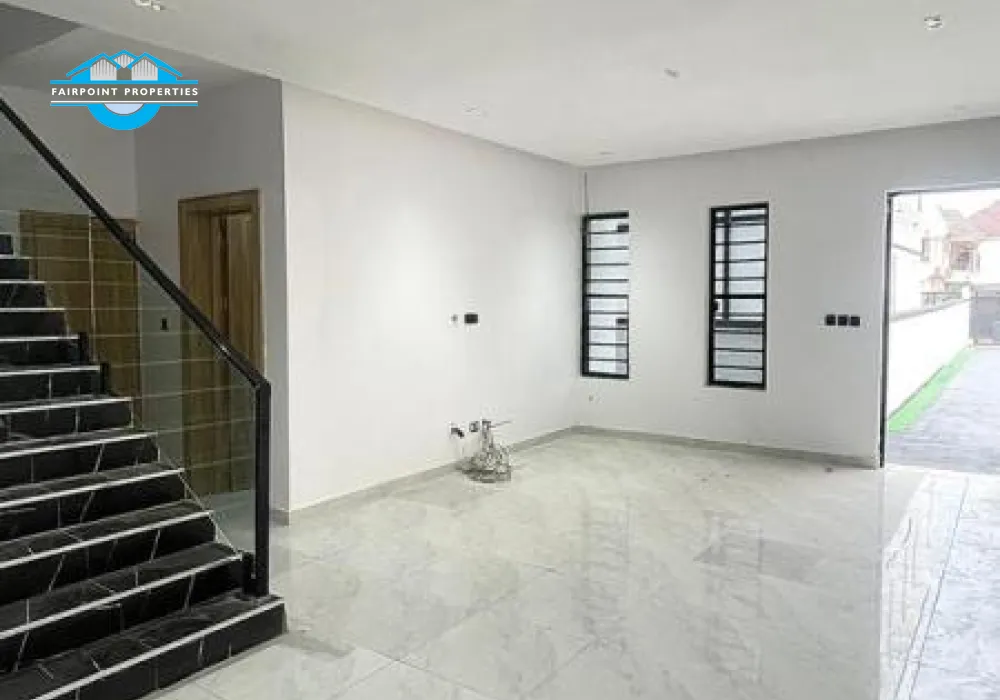 Semi detached 4bedroom duplex