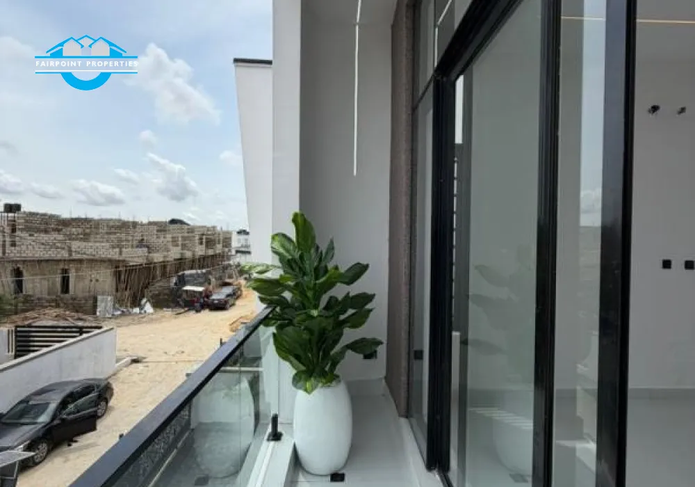4 BEDROOM SEMI DETACHED DUPLEX FOR SALE