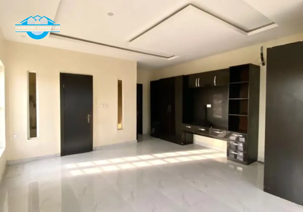 Beautiful 4 Bedroom Fully Detached Duplex With Bq and Amenities.