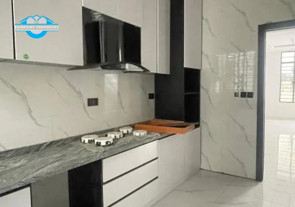 4 BEDROOM SEMI DETACHED DUPLEX FOR SALE