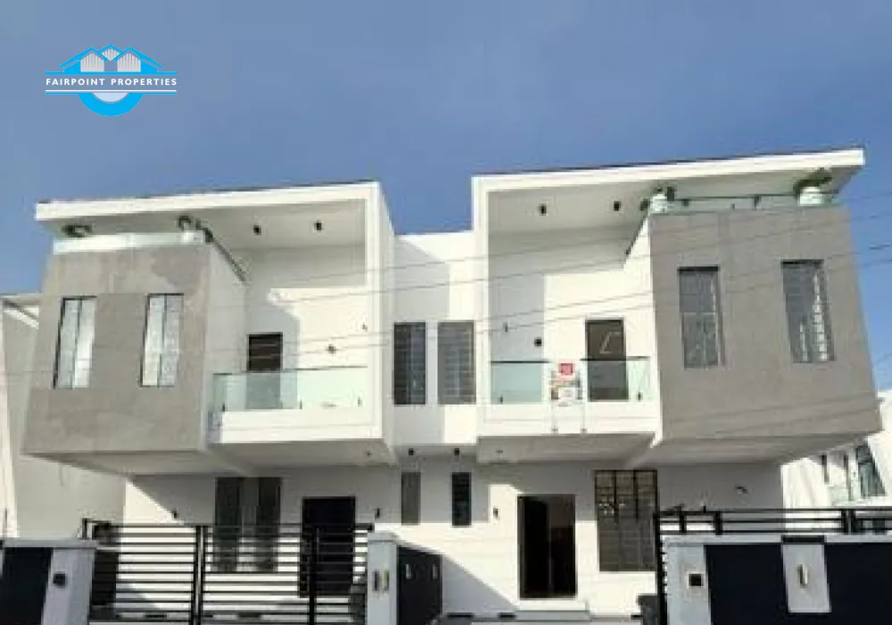 LUXURY 4 BEDROOM SEMIDETACHED DUPLEX AT CAPTAINS COURT