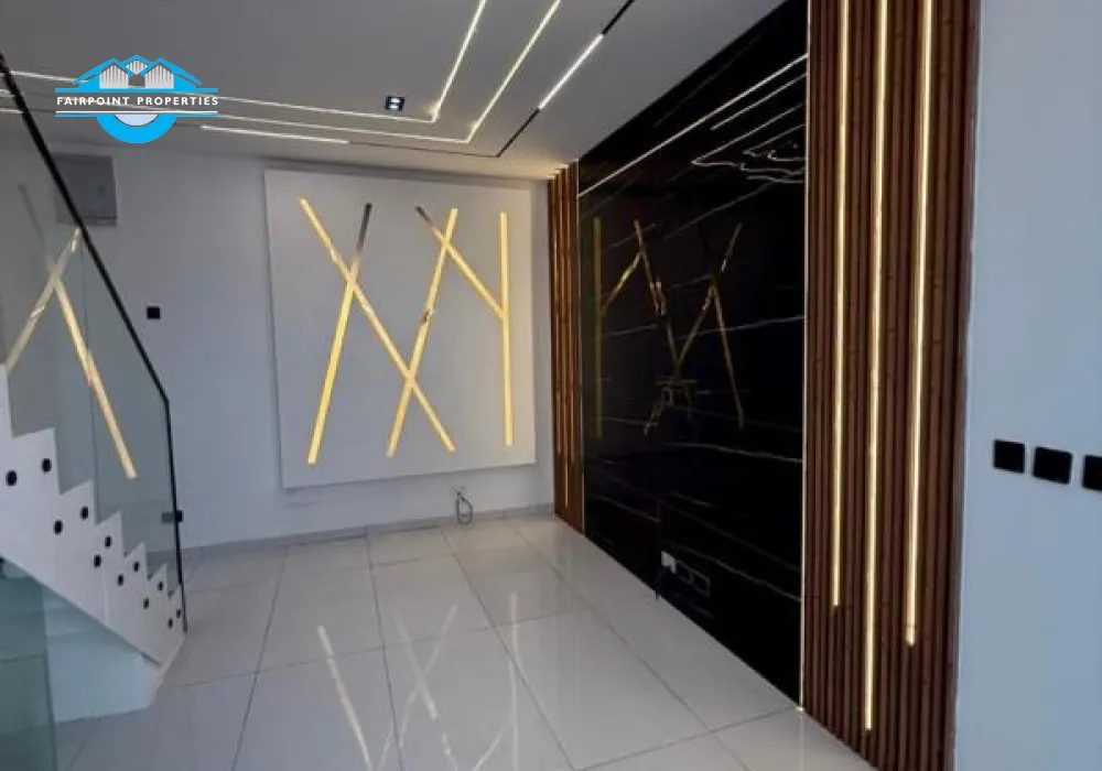 5 BEDROOM FULL DETACHED FOR SALE