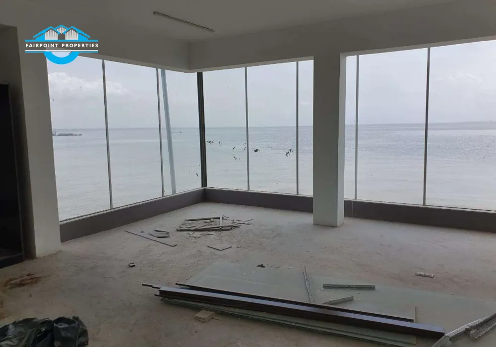 Water-view Executive 3 Bedroom Maisonette within a New residential development  At Banana island, Ikoyi Lagos.