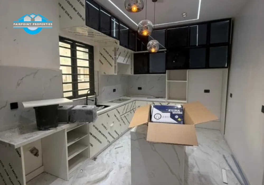 4 BEDROOM SEMI DETACHED DUPLEX WITH SWIMMING POOL
