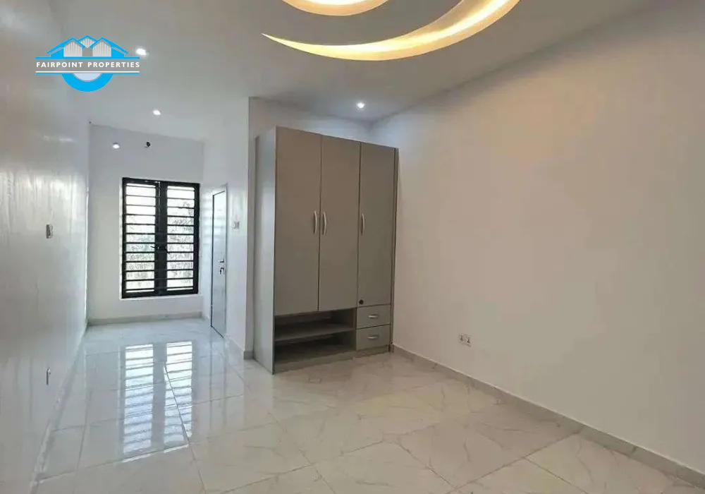 Beautiful 4 Bedroom Fully Detached Duplex and a Bq For Sale At Agungi, Lekki Lagos.