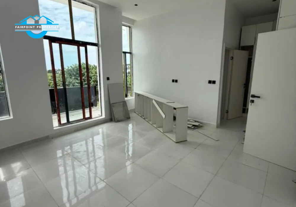 4 BEDROOM DETACHED DUPLEX FOR SALE
