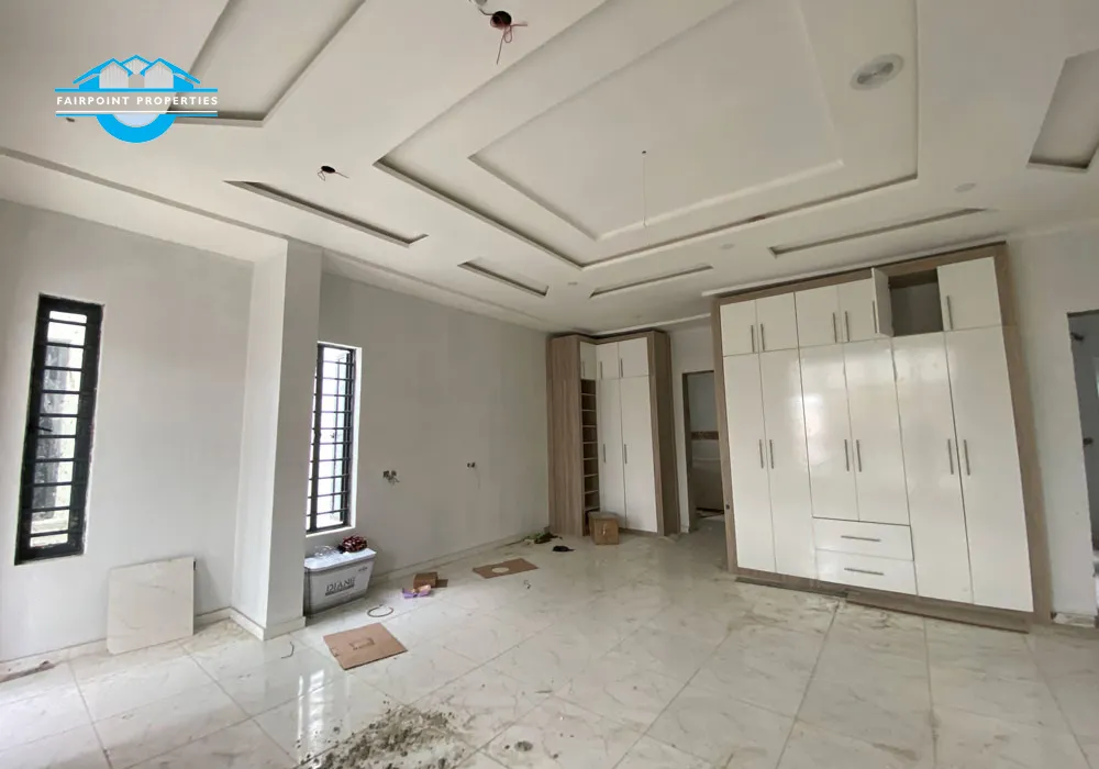 Luxury 4 Bedroom Detached