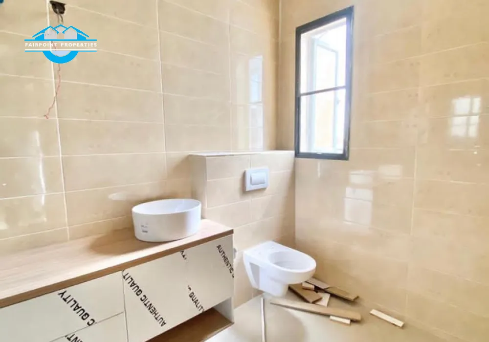 Luxury 4 Bedroom Terrace