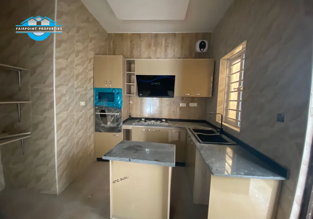 Luxury 4 bedroom detached Duplex