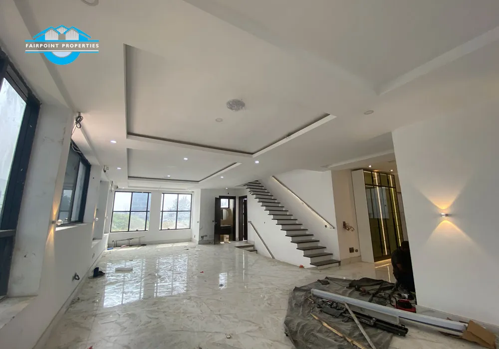 Deluxe 5 Bedroom Detached Duplex