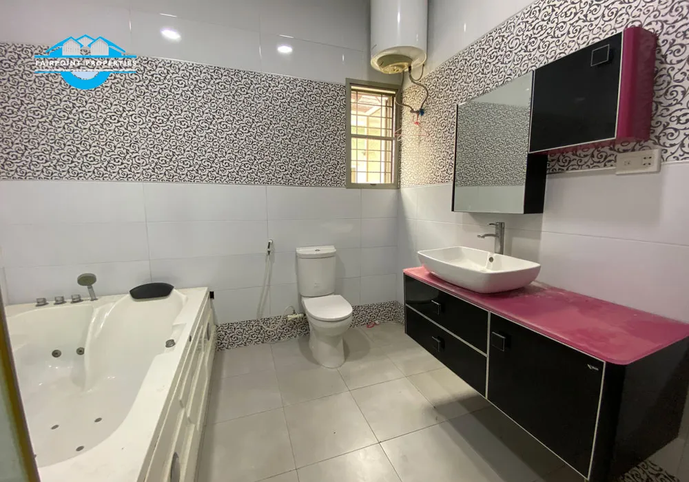 Luxury 4 Bedroom Detached Duplex
