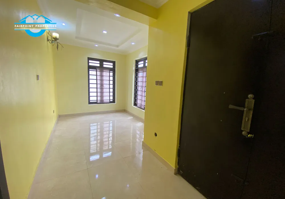 Luxury bedroom detached Duplex