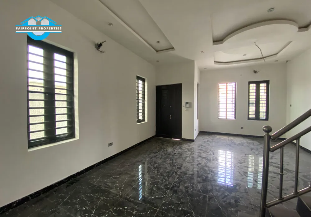 Luxury 5 Bedroom Detached Duplex