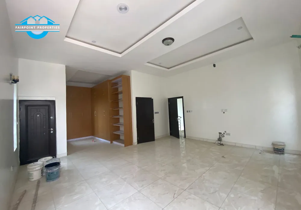 4 bedroom Detached Duplex