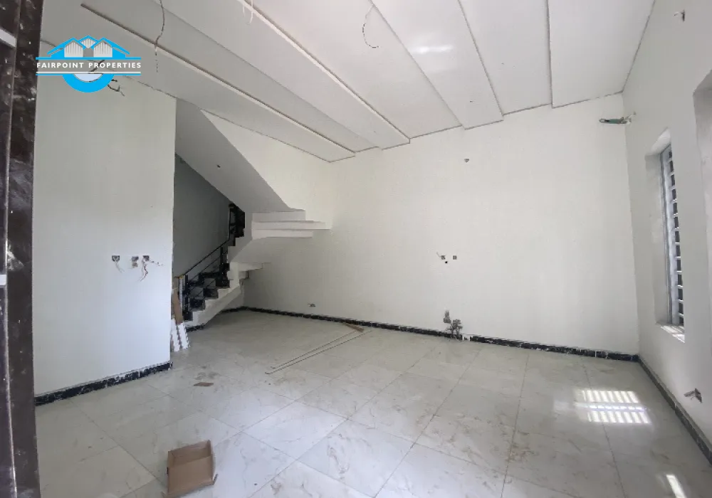 5 bedroom fully Detached duplex