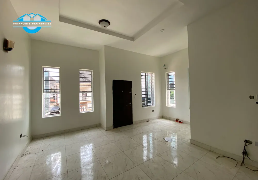 4 bedroom Detached Duplex