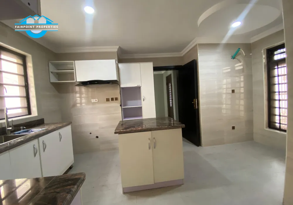 Luxury bedroom detached Duplex