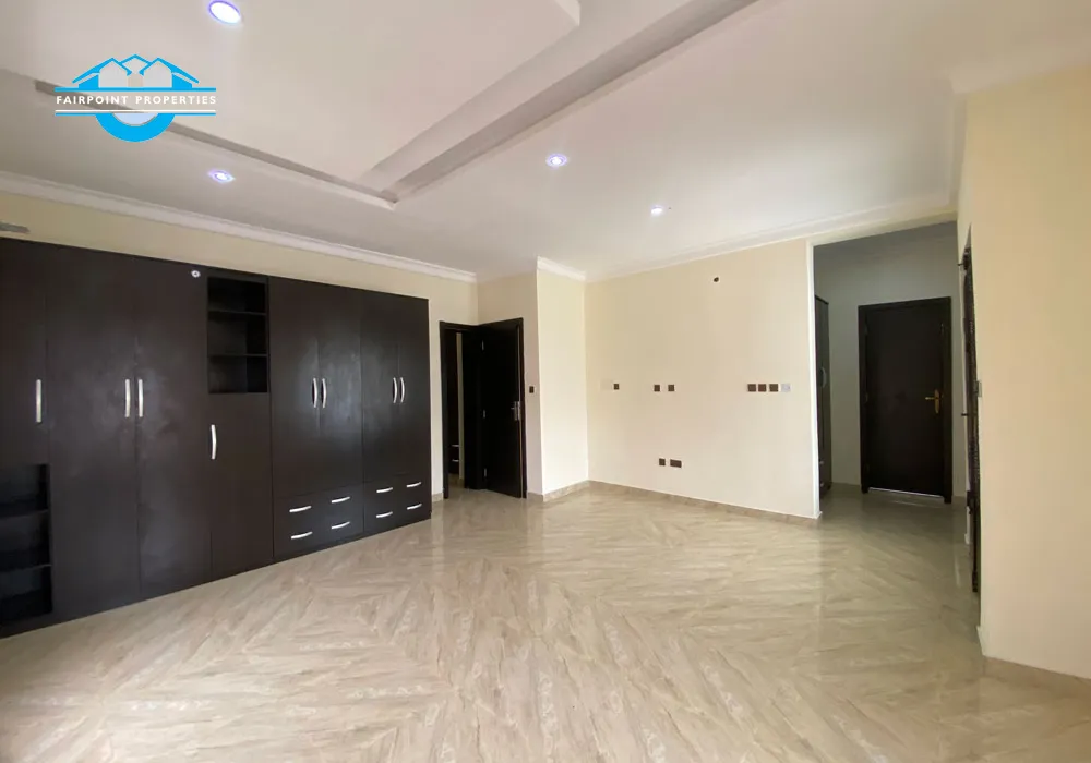 Luxury bedroom detached Duplex