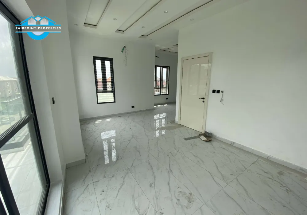 5 Bedrooms Fully Detached Duplex For Sale