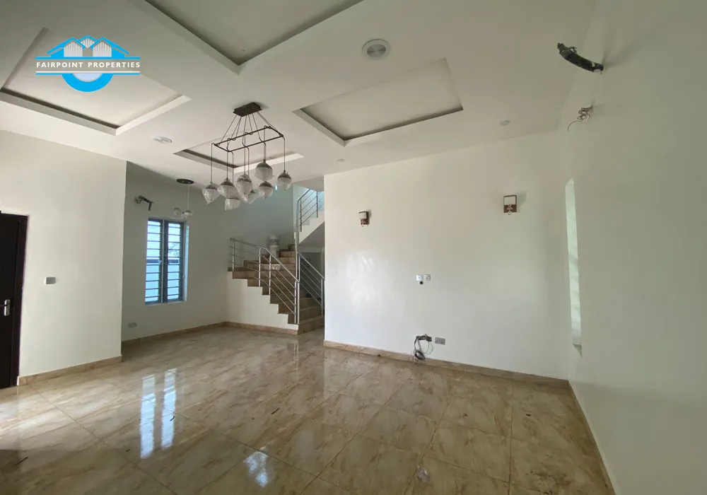 4 bedroom Detached Duplex