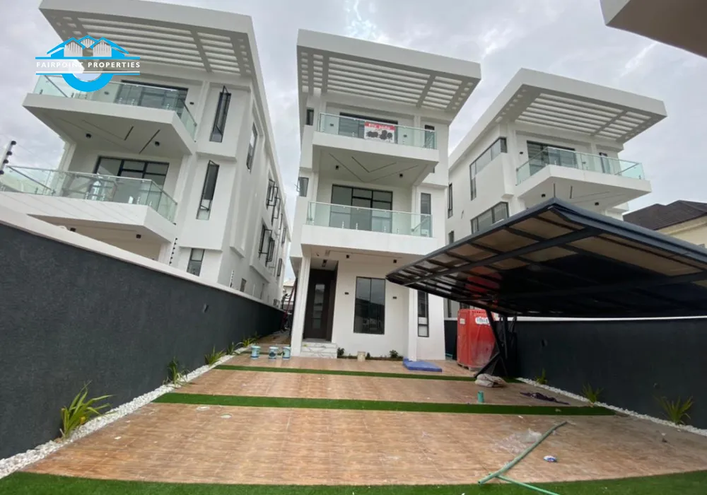 5 Bedroom Detached Duplex