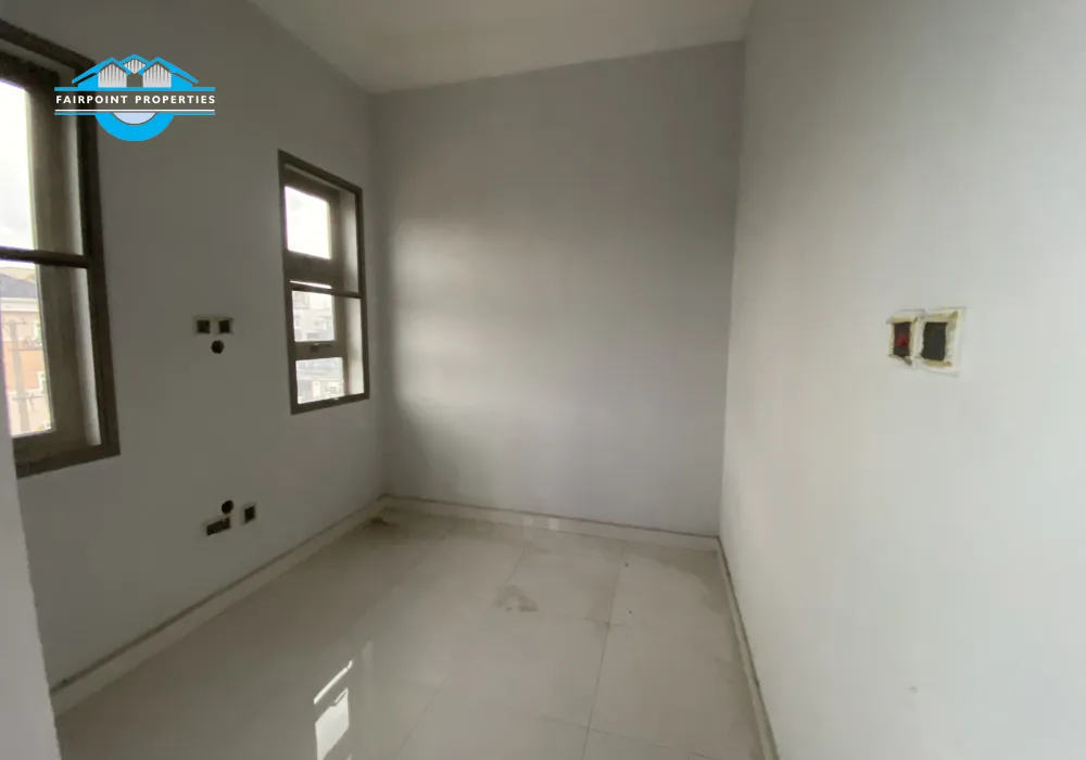 4 Bedroom Semi Detached Duplex For Sale