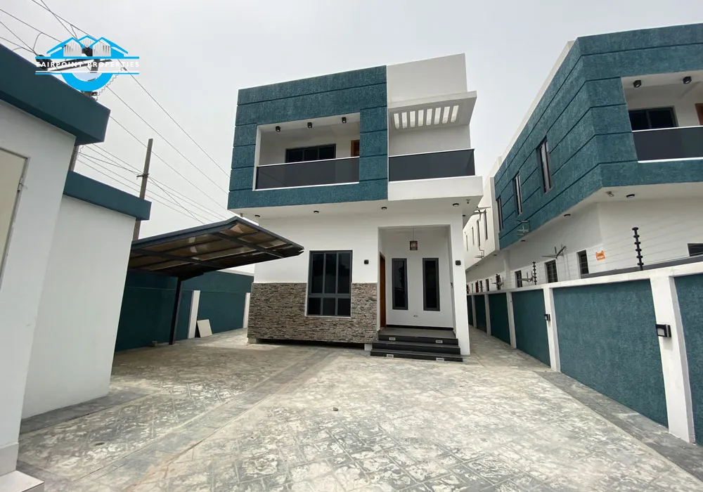 4 Bedroom Detached Duplex
