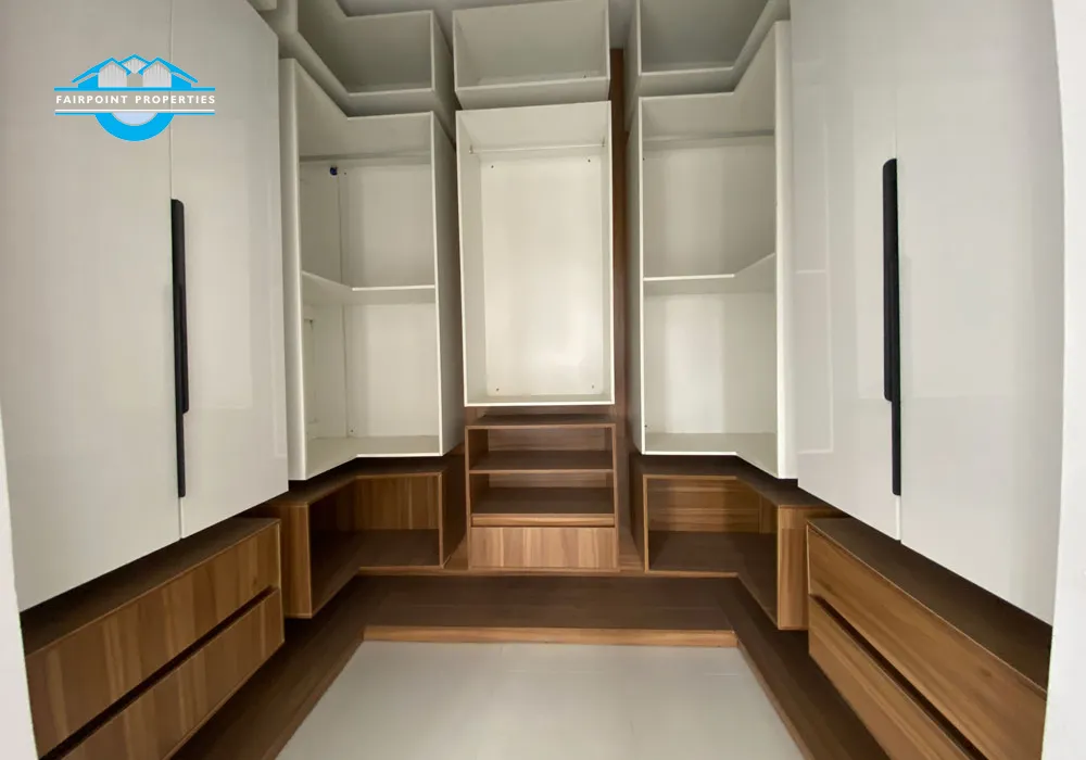 4 Bedroom Detached Duplex
