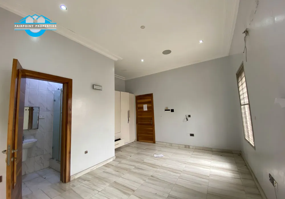 Luxury 4 Bedroom Detached Duplex