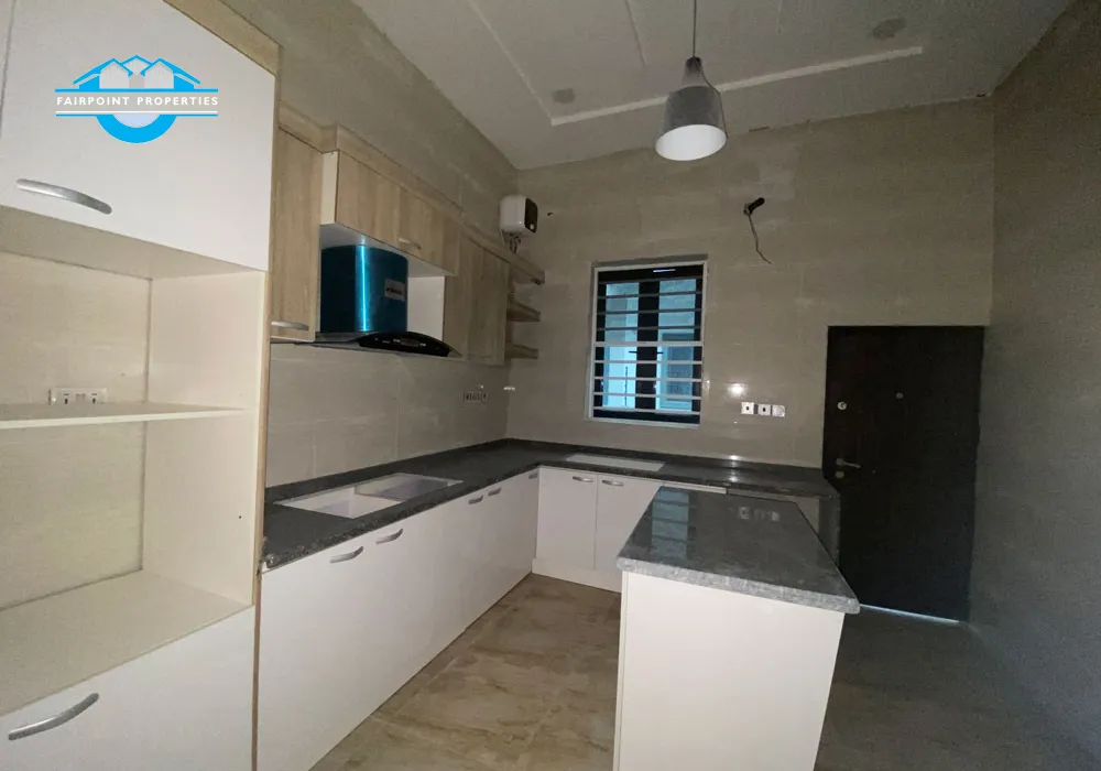 4 Bedroom Detached Duplex