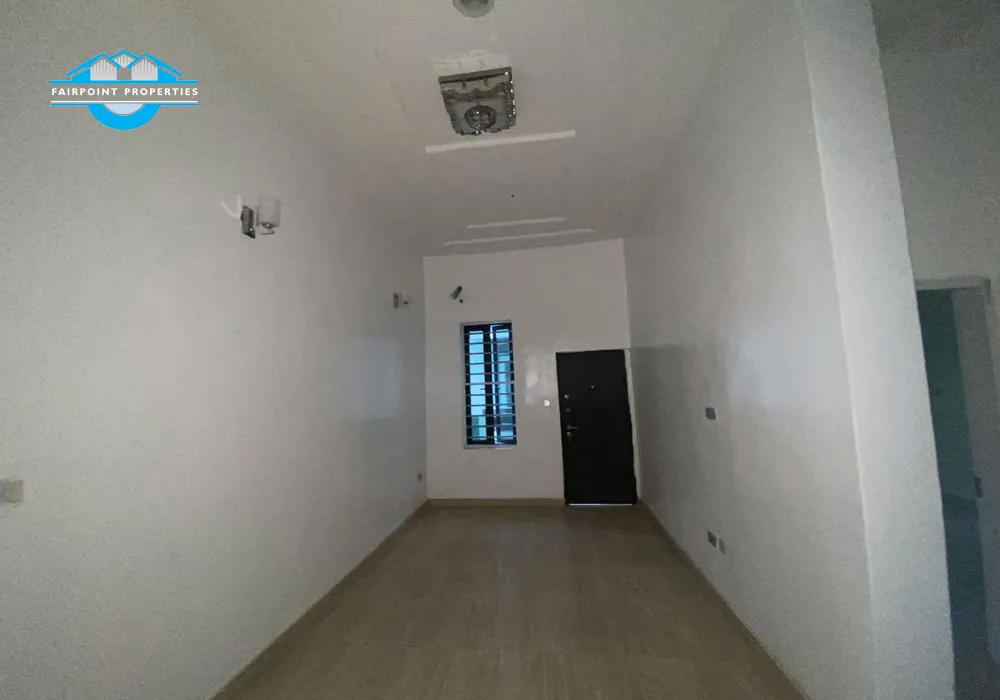 4 Bedroom Detached Duplex