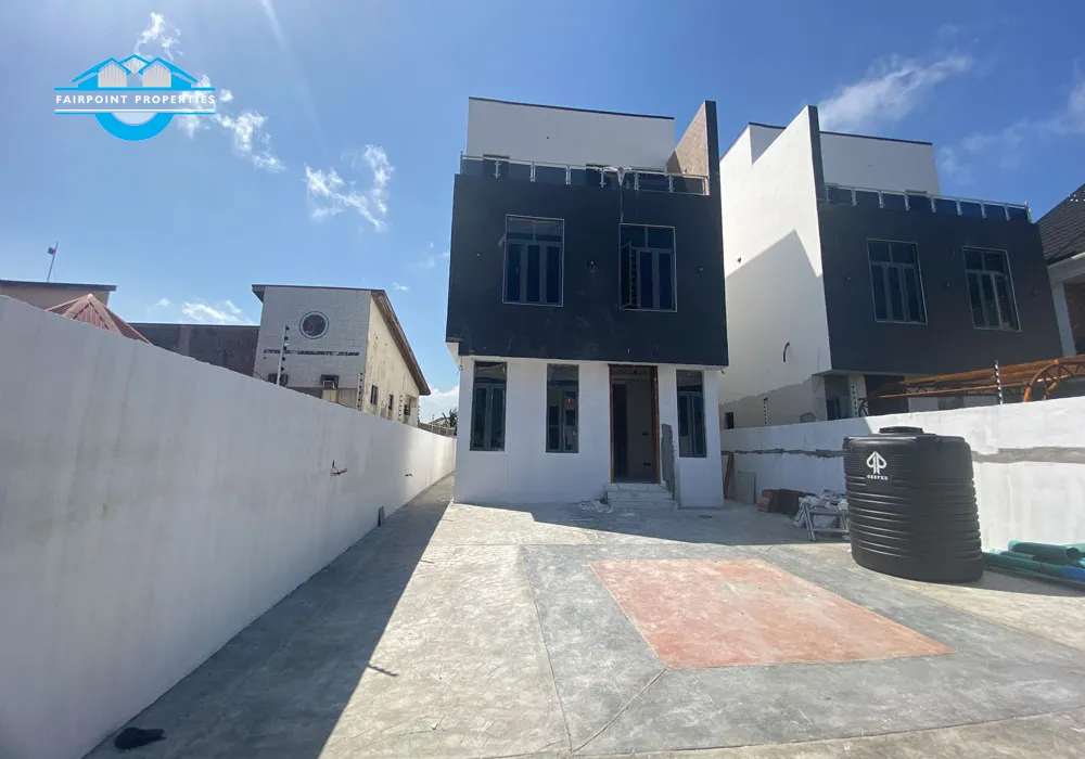 5 Bedroom Fully Detached Duplex With Bq For Sale At Lekki Phase 2