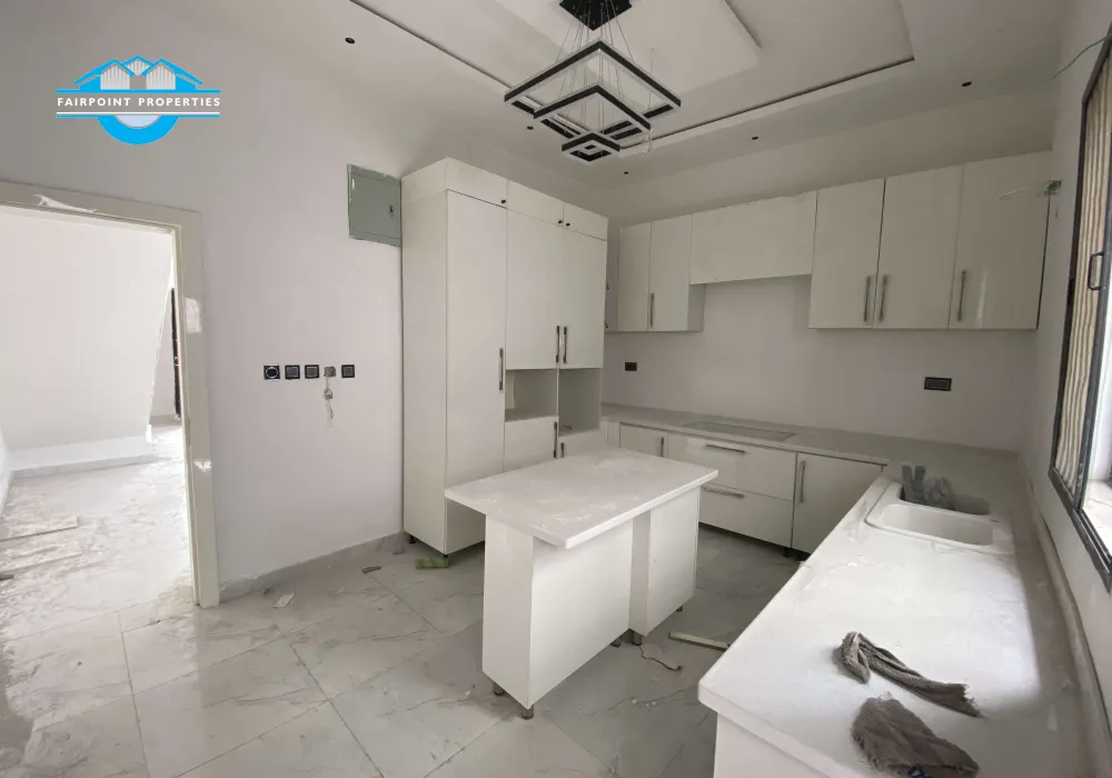 5 Bedrooms Fully Detached Duplex with a swimming pool For sale