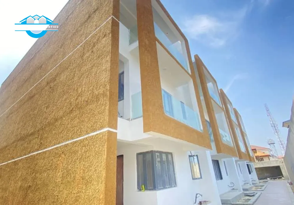 Luxury 4 Bedroom Terrace