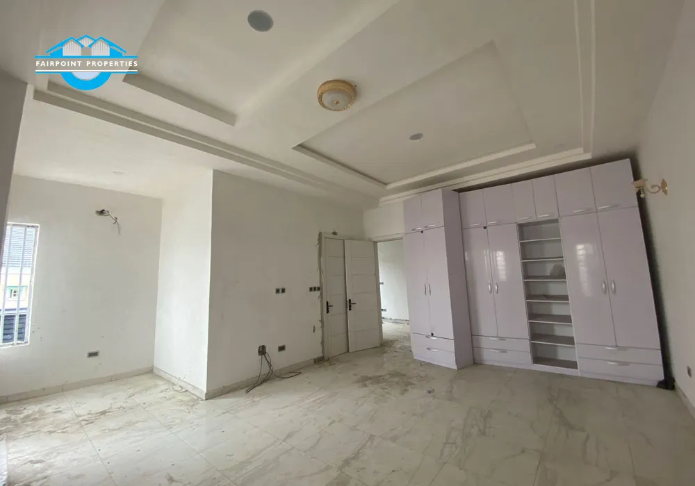 Luxury 4 Bedroom Duplex