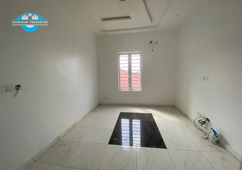 5 Bedroom fully Detached Duplex With swimming pool for Sale