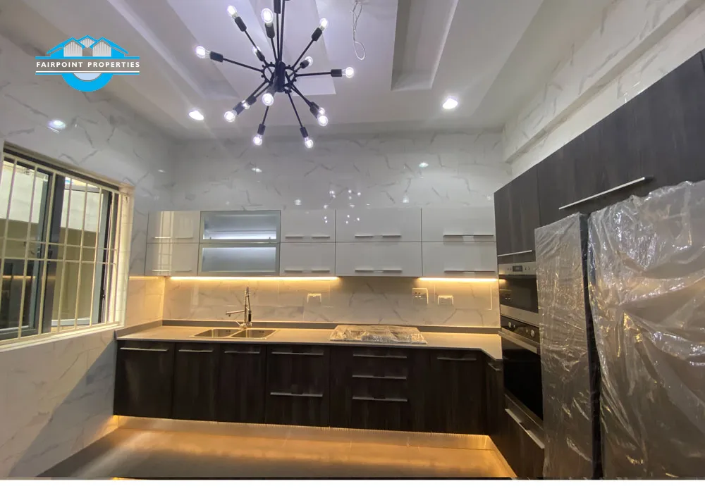 5 bedroom Terrace At Lekki