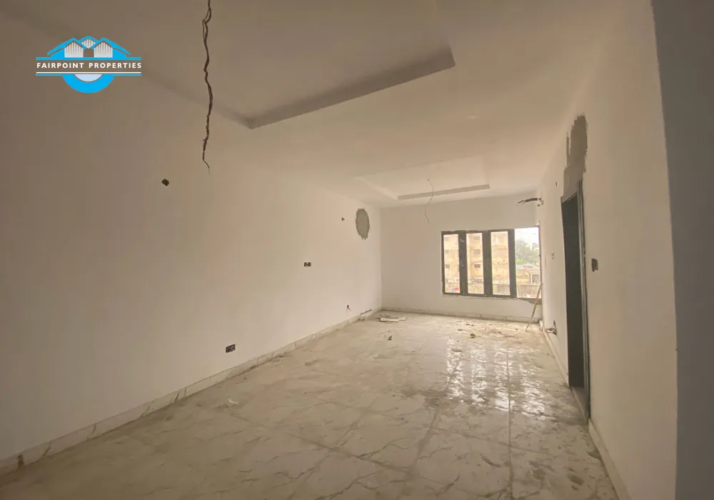 4 Bedroom Terrace