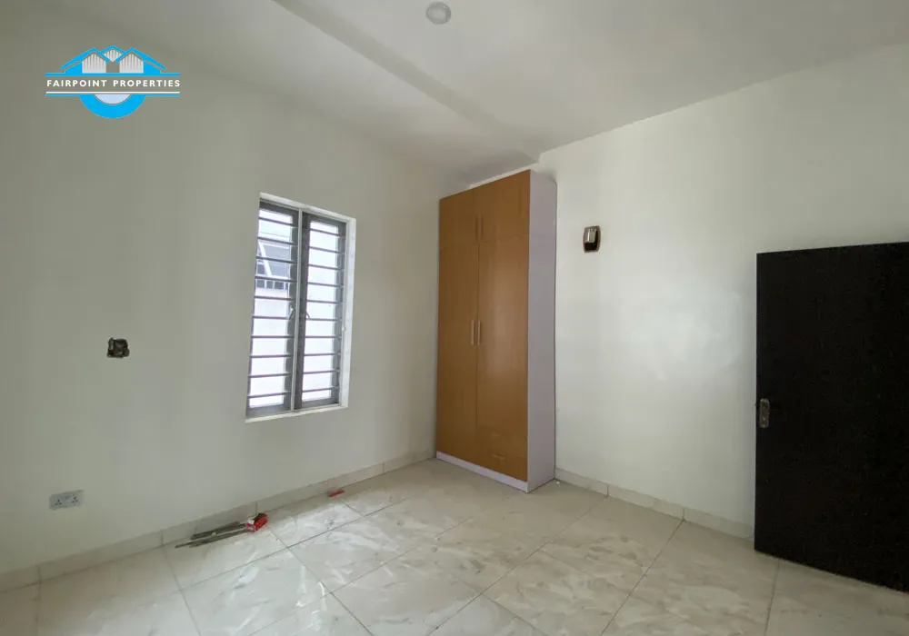 4 bedroom Detached Duplex