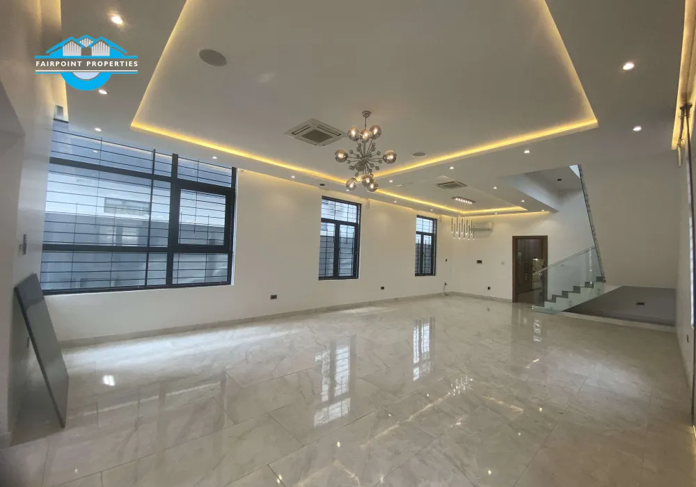 6 Bedroom Fully Detached Duplex With Bq, Swimming Pool and cinema room for sale at Lekki Phase I