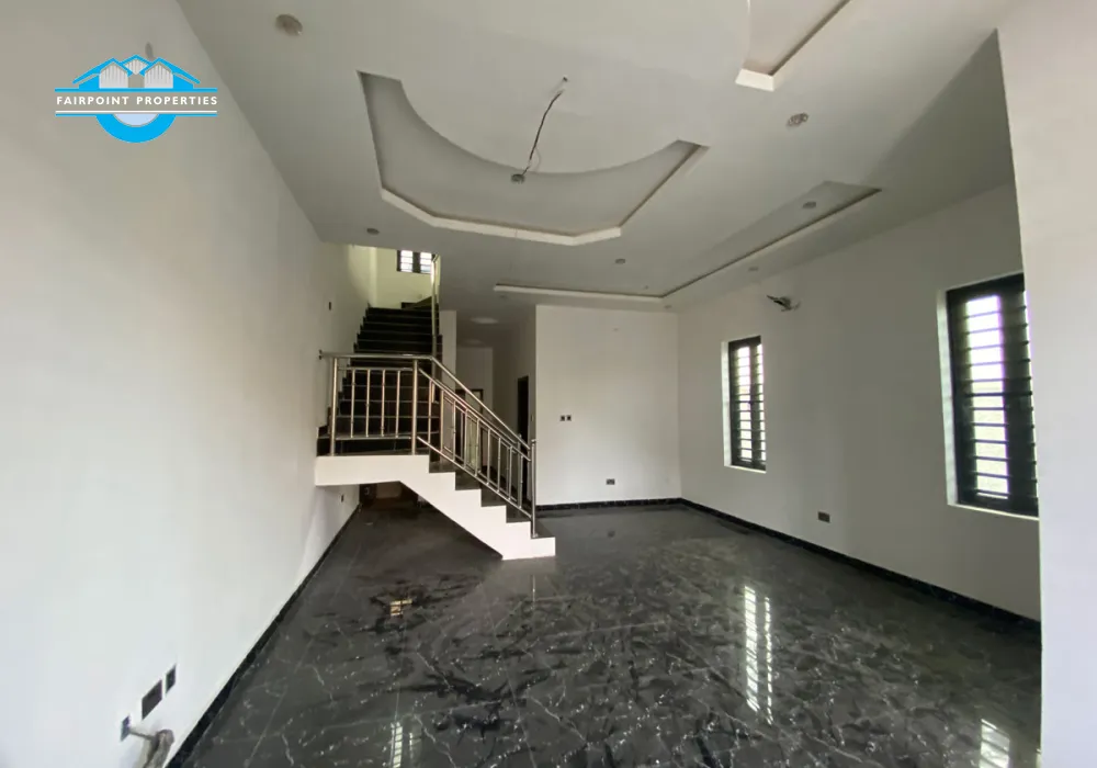 Luxury 5 Bedroom Detached Duplex
