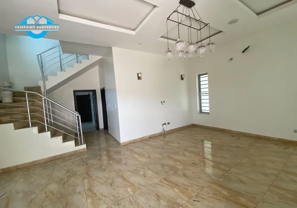 4 bedroom Detached Duplex