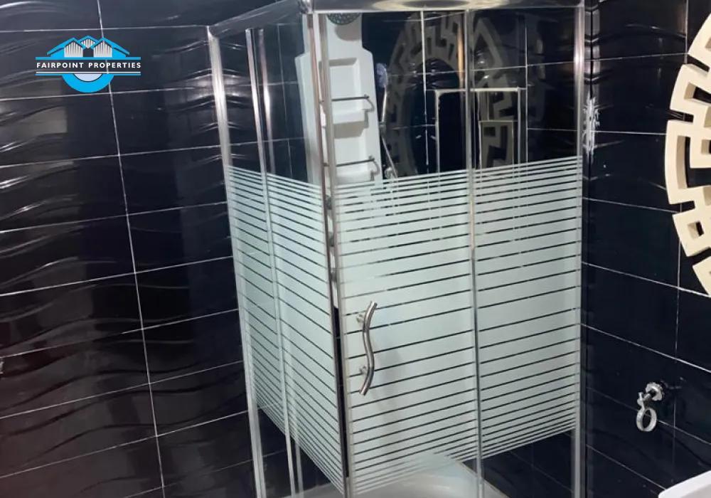 5 Bedroom shortlet Apartment